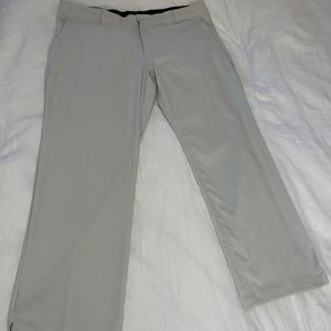 Men's Nike DriFit golf pants (size 42x30)
